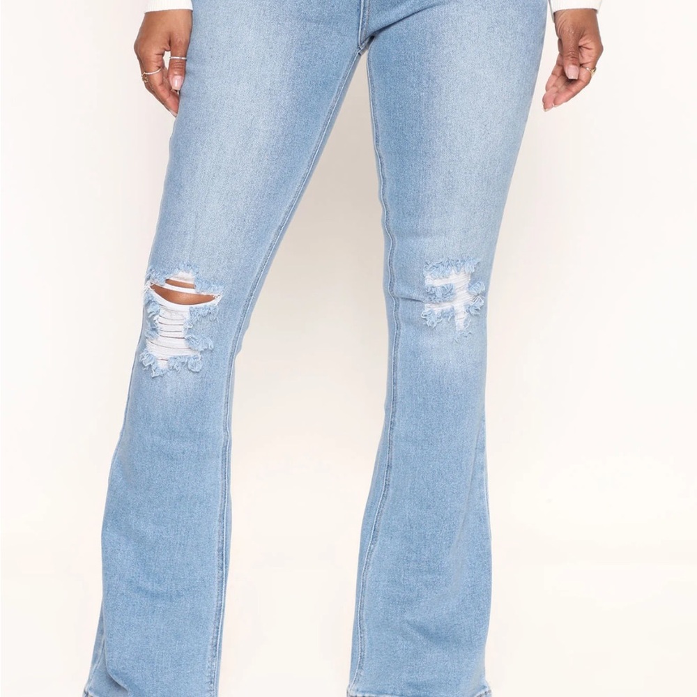 Plus Size Light Blue Distressed Jeans SIZE 16 NWT